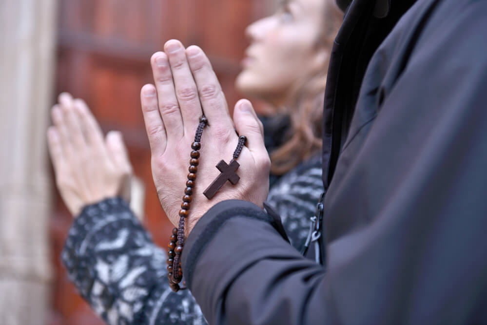 Do Episcopalians Pray The Rosary